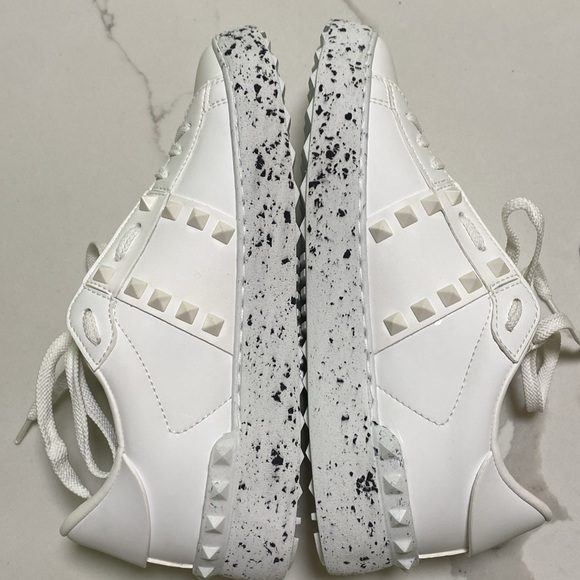 Valentino Garavani Rockstud sneakers SZ 36 - Picture 9 of 11